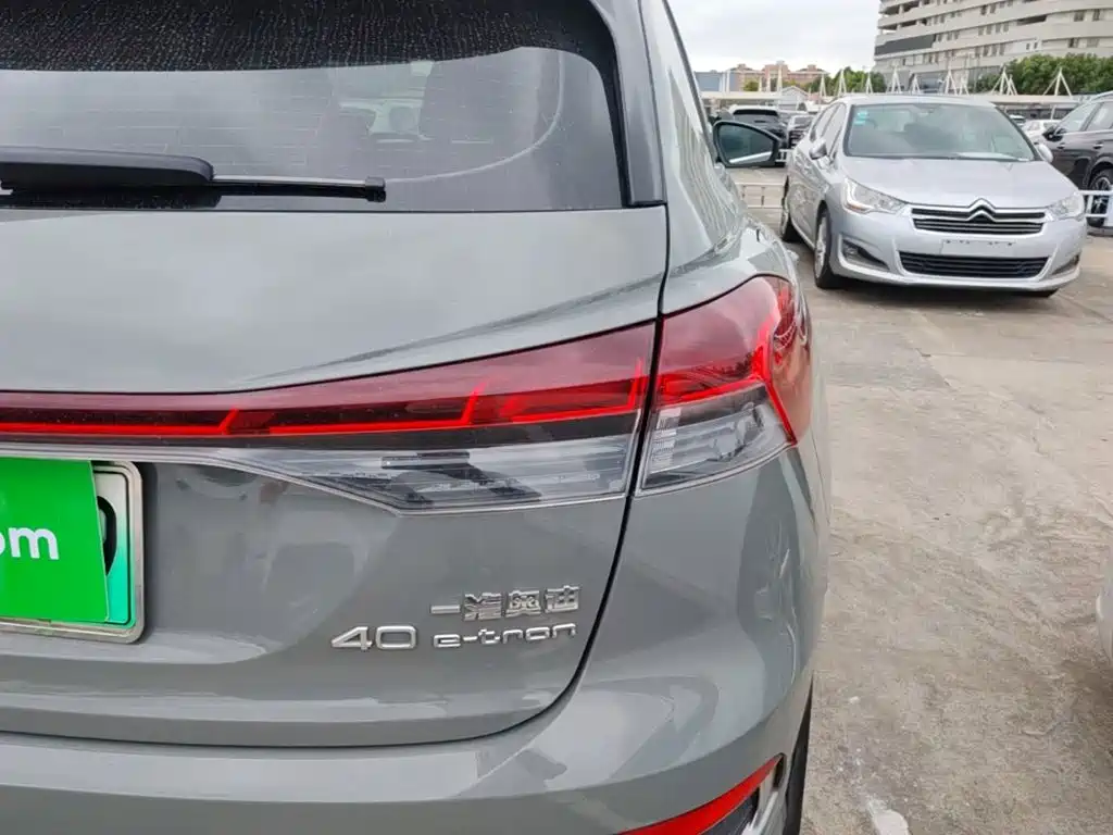 Audi Q4 e-tron — миниатюра 8