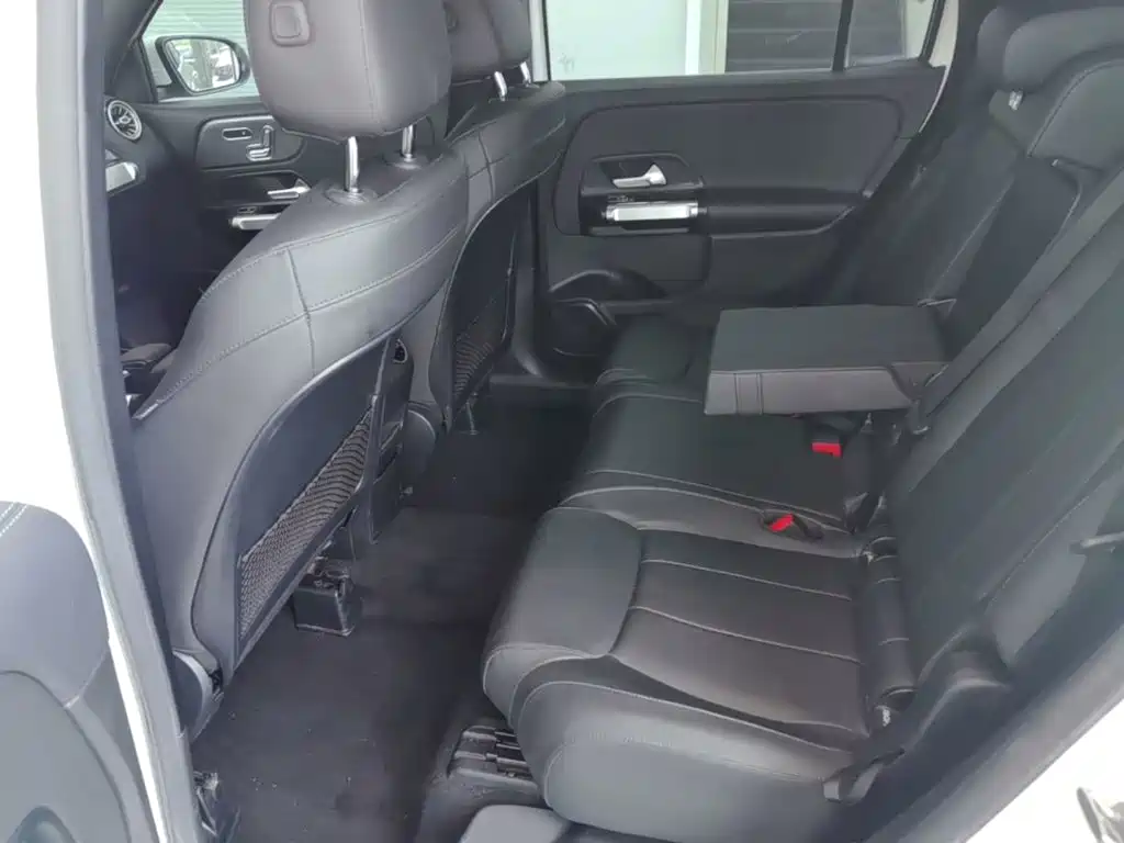 Mercedes-Benz GLB — миниатюра 22