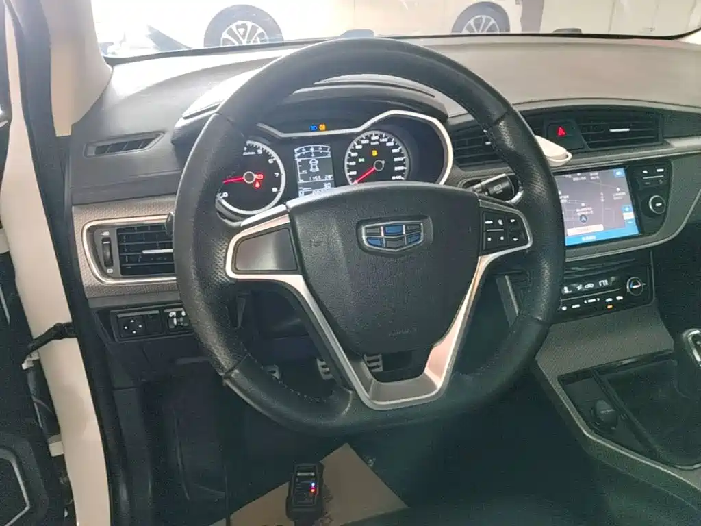 Geely Emgrand GS — миниатюра 11