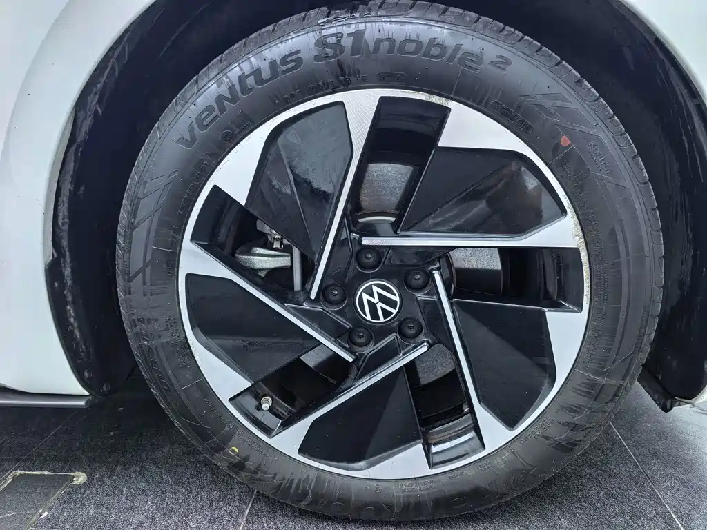 Volkswagen ID.3 — миниатюра 16