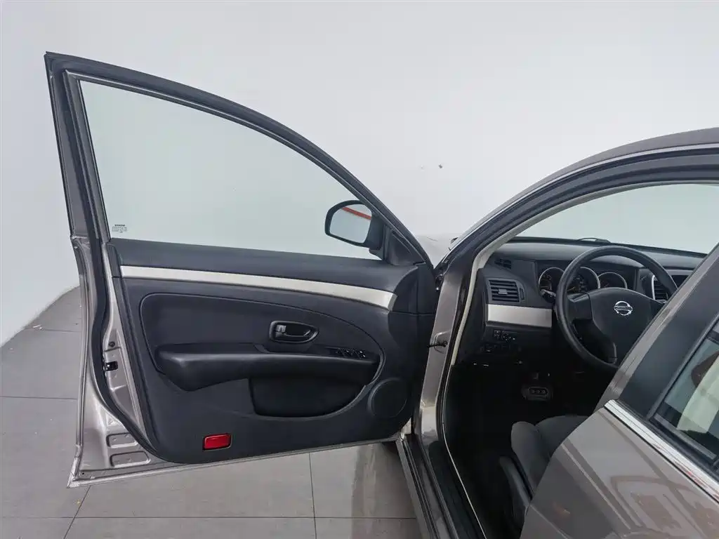 Nissan Sylphy 2019 1.6XE+ CVT Lead