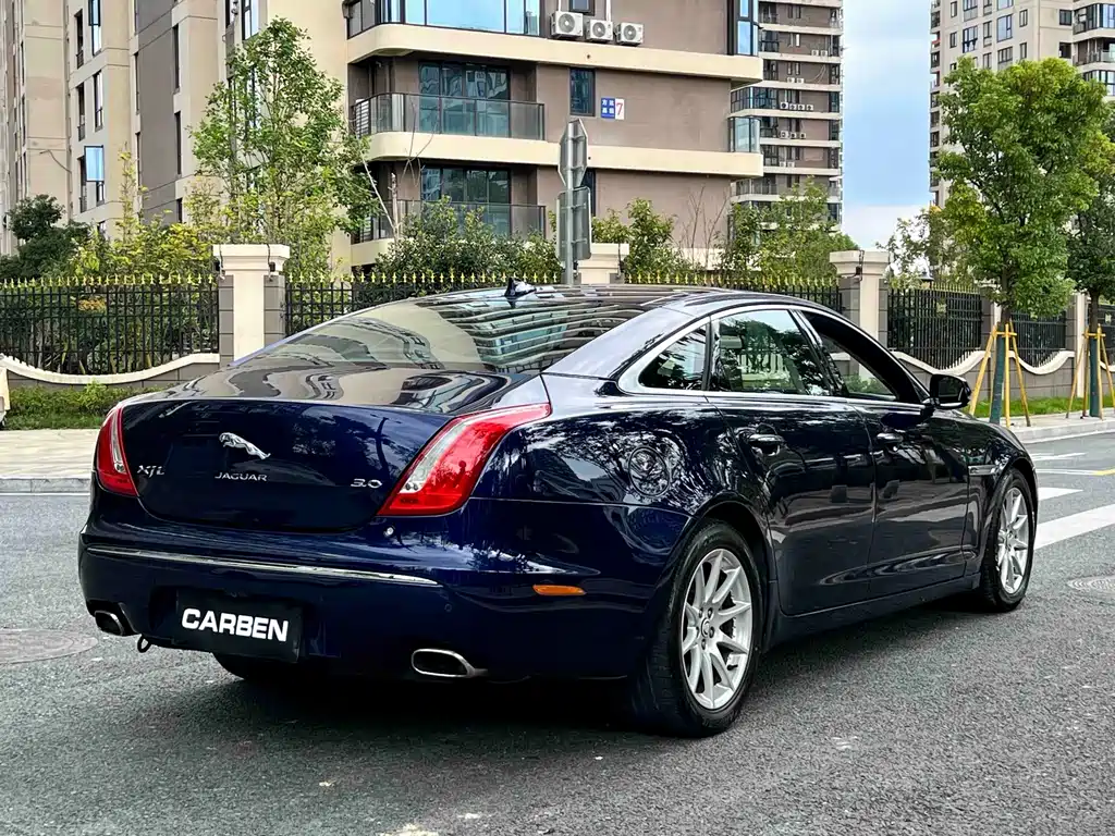 Jaguar XJ — миниатюра 5