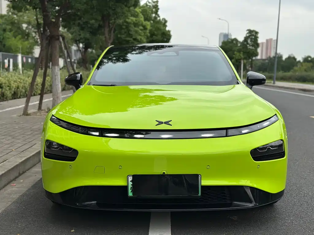 XPeng P7 — миниатюра 16