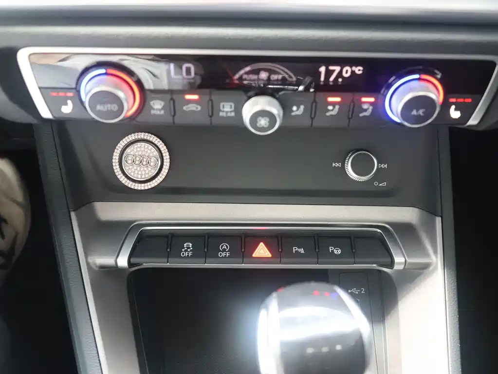 Audi Q3 — миниатюра 12