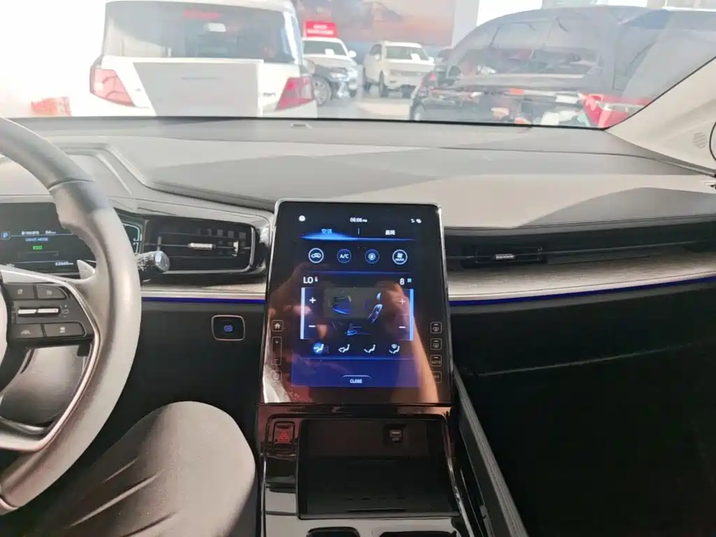 Hyundai Custo — миниатюра 10