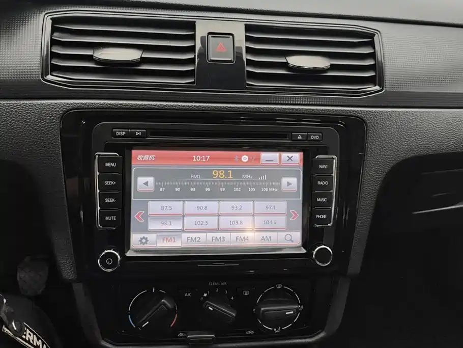 Volkswagen Santana — миниатюра 13