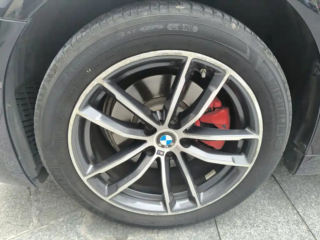 BMW 5 Series — миниатюра 23