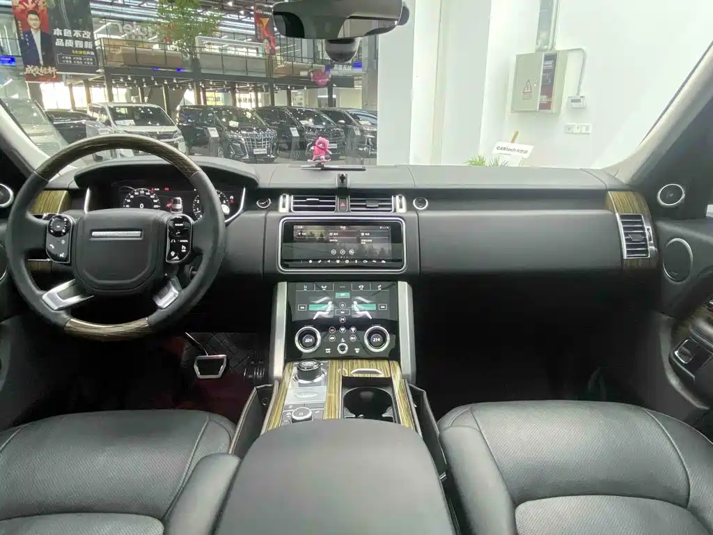 Land Rover Range Rover — миниатюра 7
