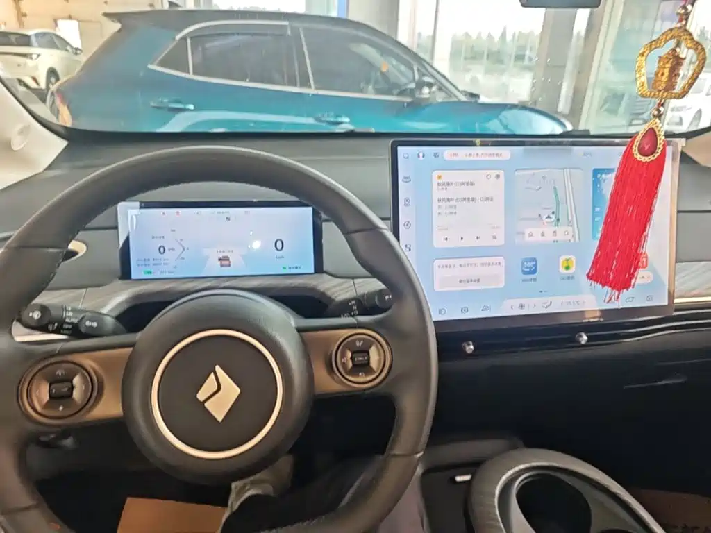 Baojun Yunduo — миниатюра 11