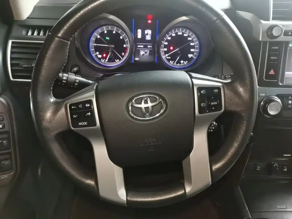 Toyota Prado — миниатюра 11