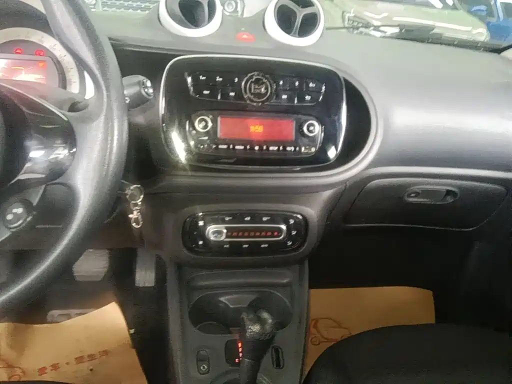 smart Smart Forfour — миниатюра 13