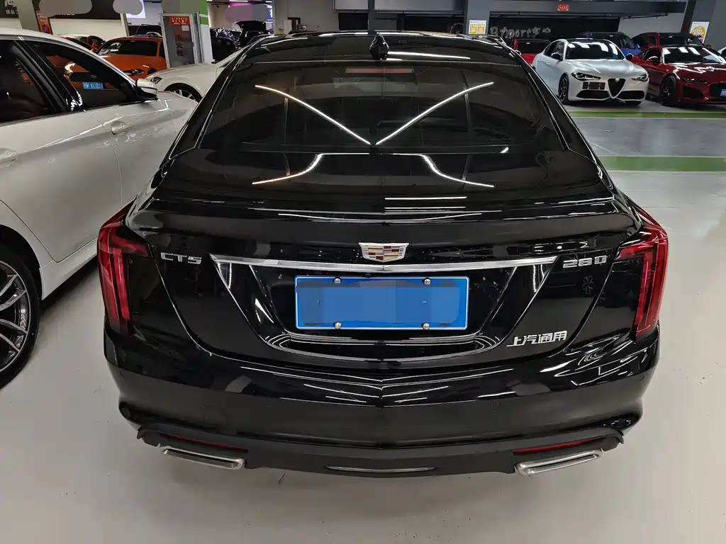 Cadillac CT5 — миниатюра 5