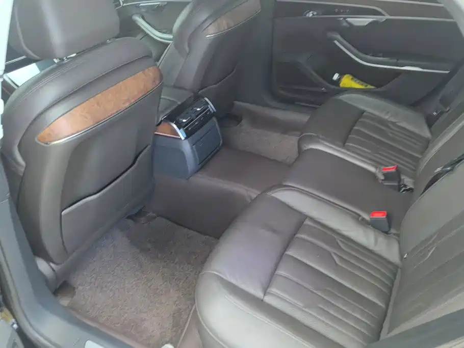 Audi A8 — миниатюра 11