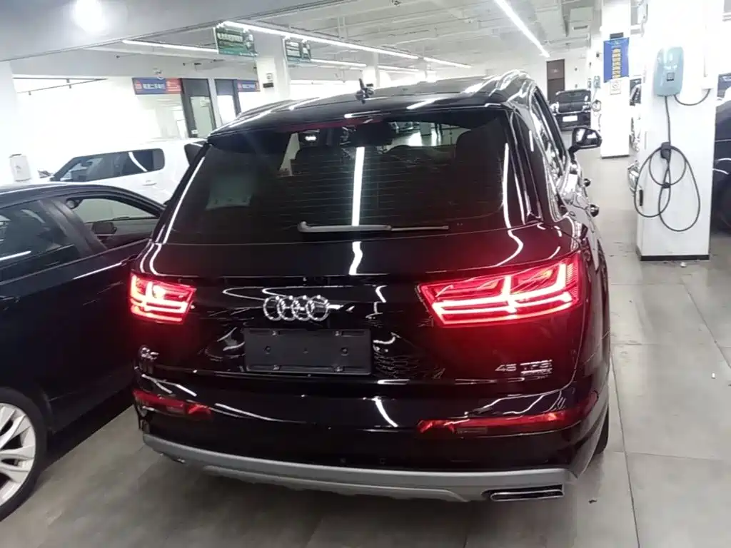 Audi Q7 2019 45 TFSI Comfort