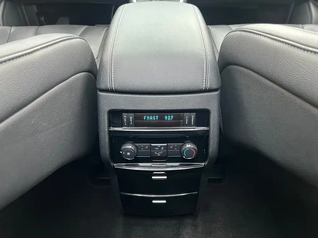 Ford Edge — миниатюра 22