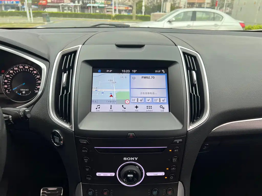 Ford Edge — миниатюра 17