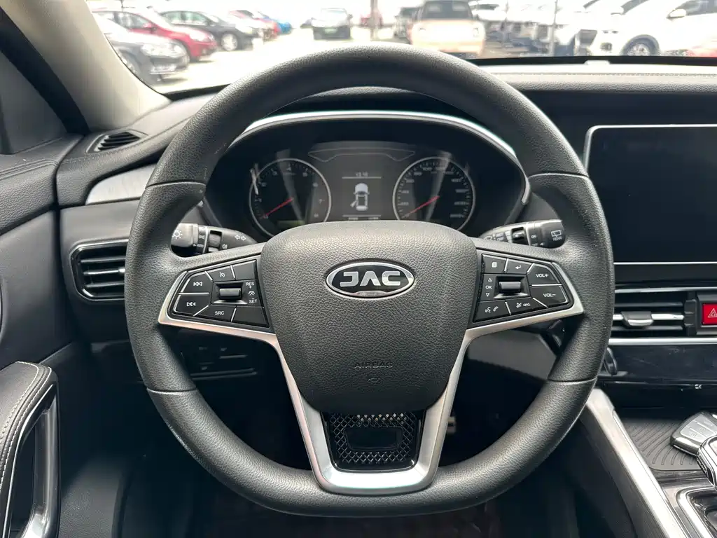 JAC X7 — миниатюра 4