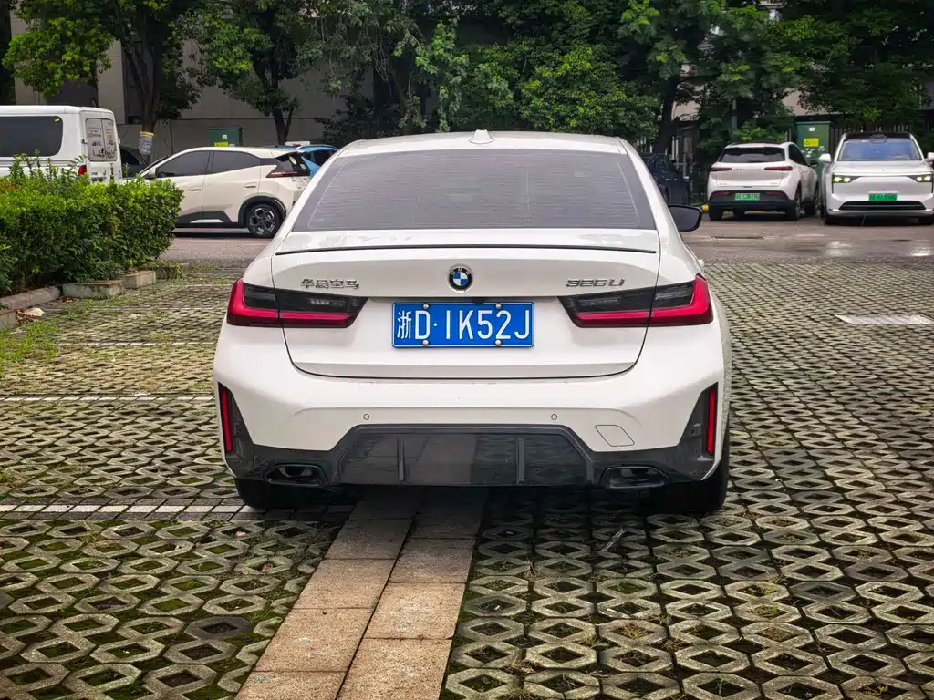 BMW 3 Series — миниатюра 5