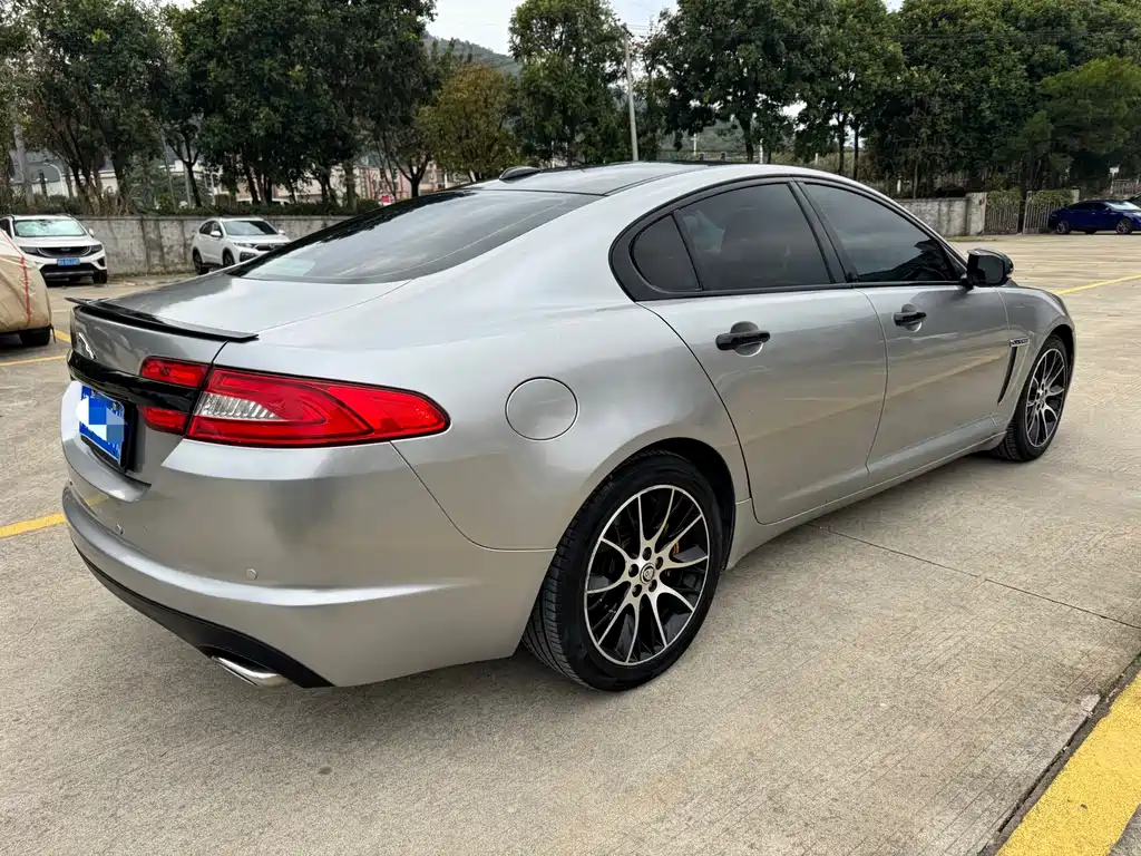 Jaguar XF XF 3.0L V6 Elegance Edition, фото 6
