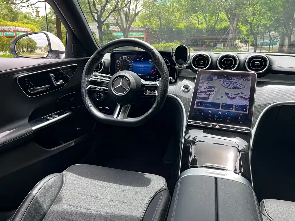 Mercedes-Benz C-Class — миниатюра 15