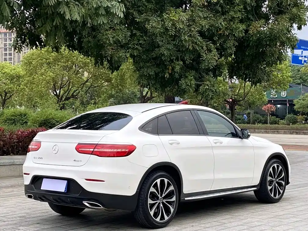 Mercedes-Benz GLC 2017 GLC 260 4MATIC SUV