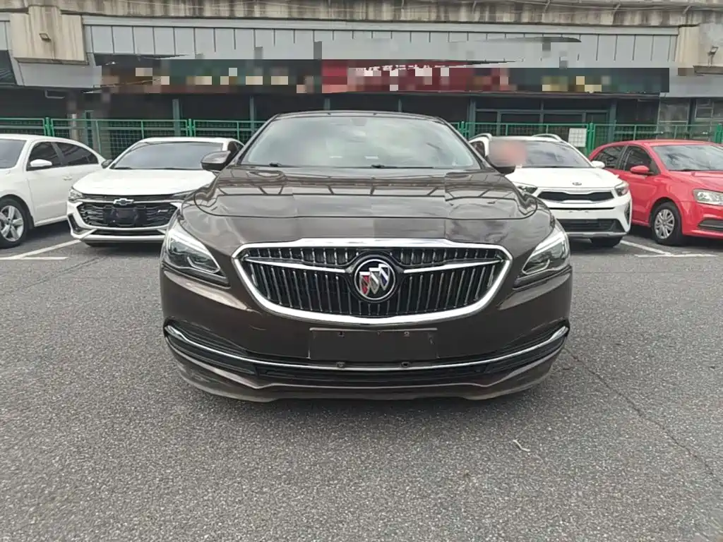 Buick LaCrosse — миниатюра 3