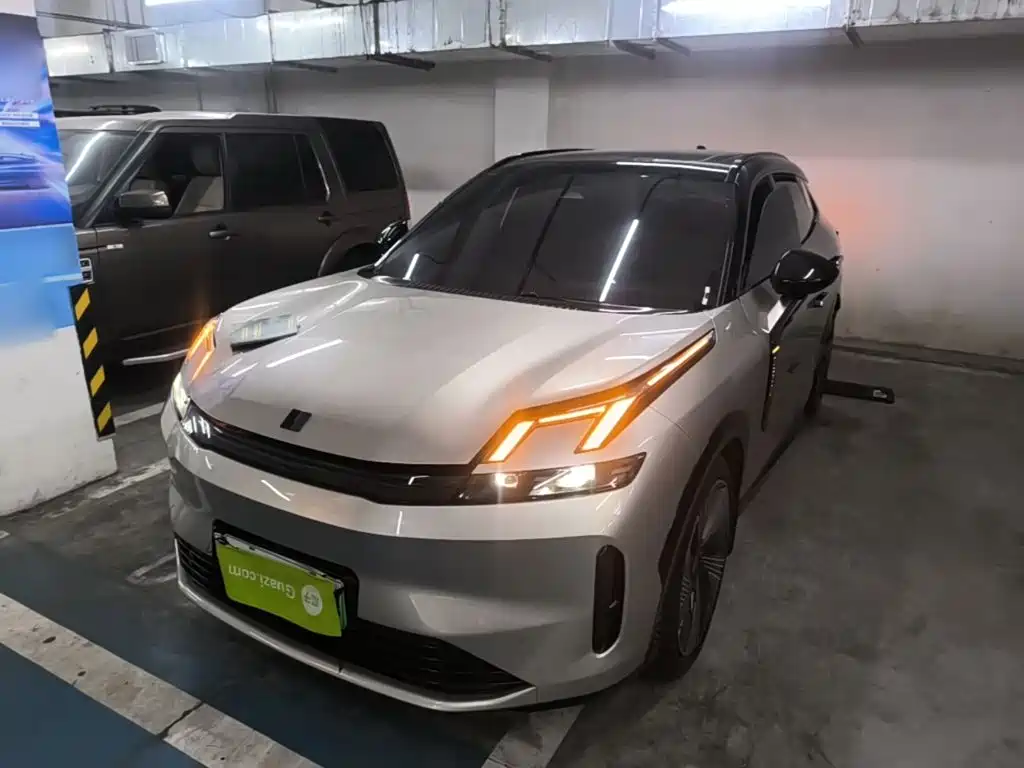 Lynk & Co 08 EM-P — миниатюра 2
