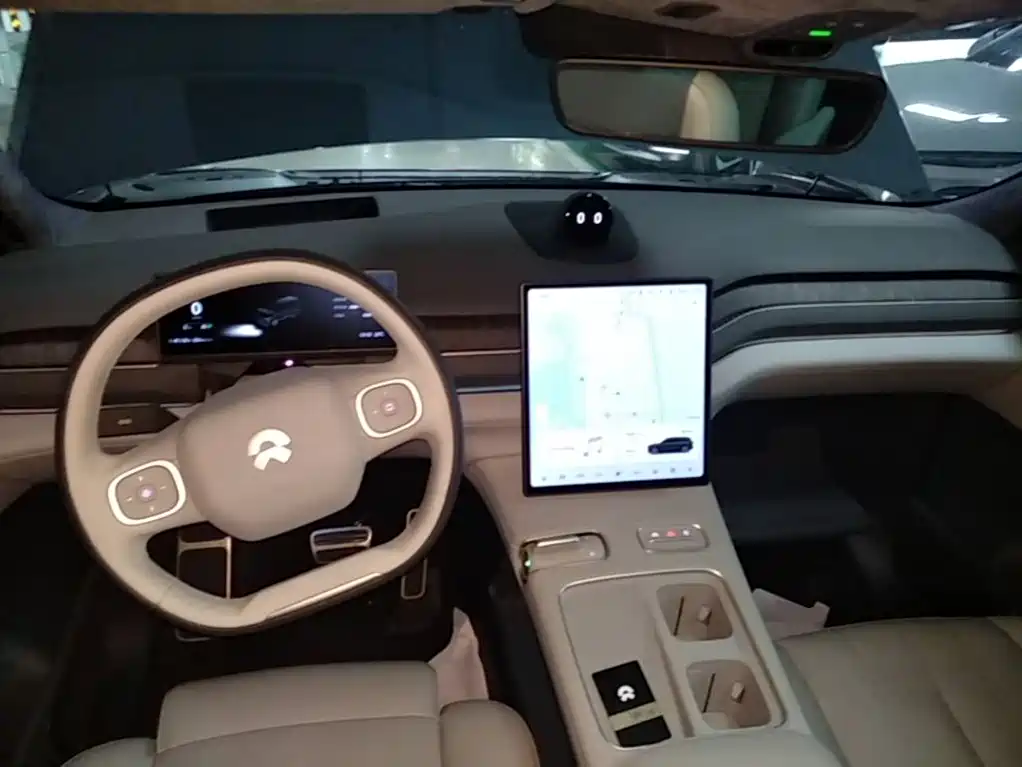 NIO ES8 — миниатюра 10