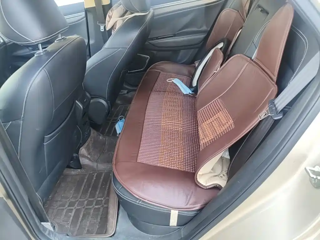 Geely Emgrand GS — миниатюра 17