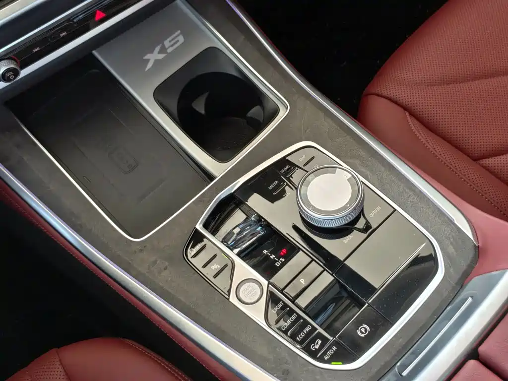 BMW X5 — миниатюра 12