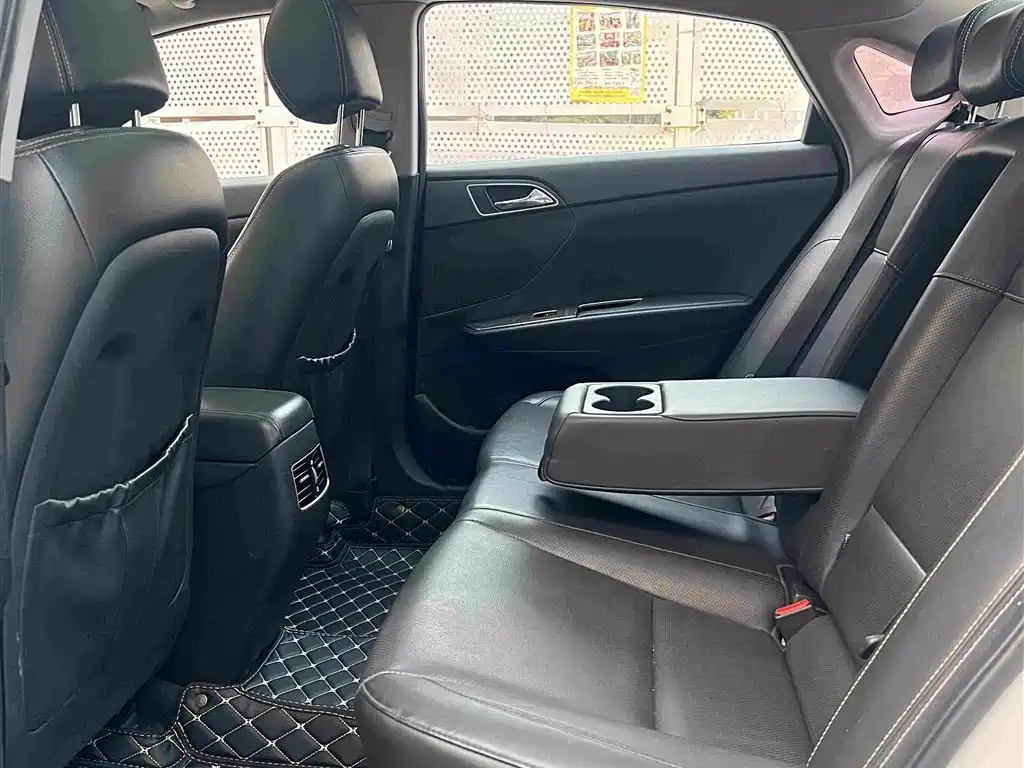 Hyundai Mistra — миниатюра 5