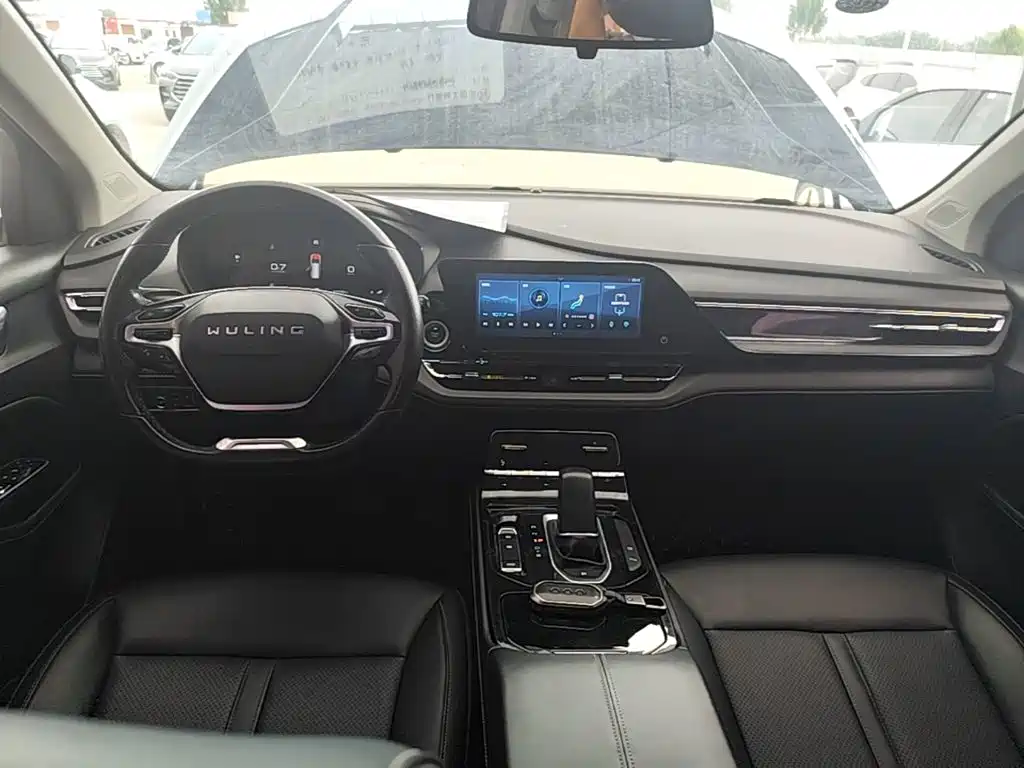 Wuling Victory — миниатюра 10