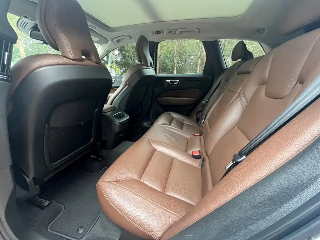 Volvo XC60 T5 4WD Smart Leisure Edition China VI, фото 5