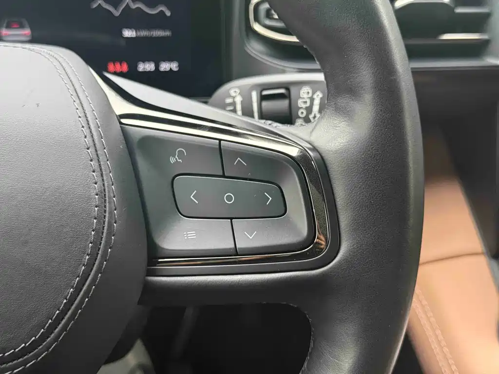 NIO ES6 — миниатюра 15
