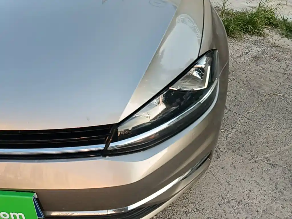 Volkswagen Golf — миниатюра 24