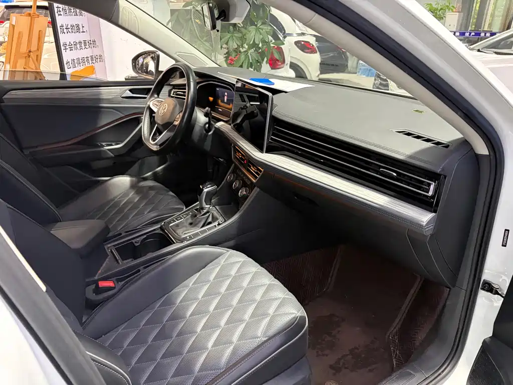 Volkswagen Sagitar — миниатюра 3