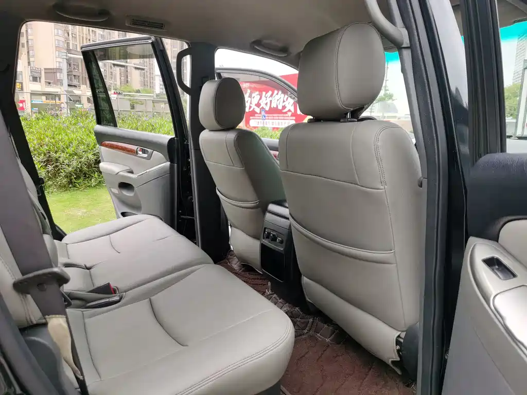 Toyota Land Cruiser Prado 2004 GX 2.7 AT