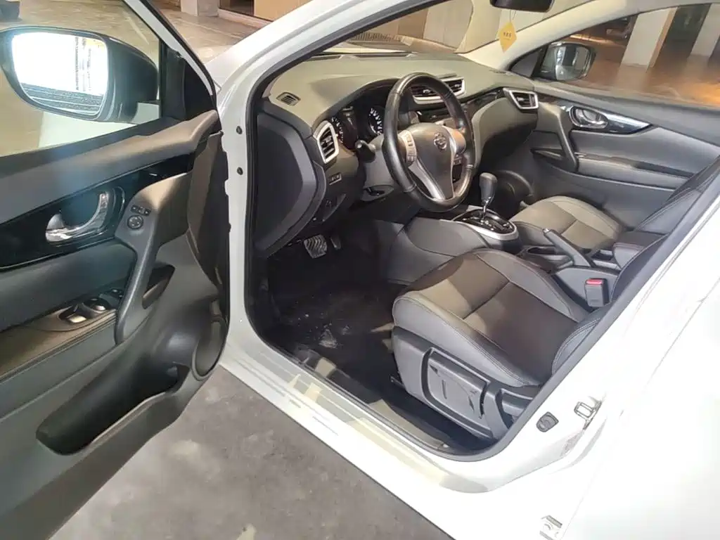 Nissan Qashqai — миниатюра 16