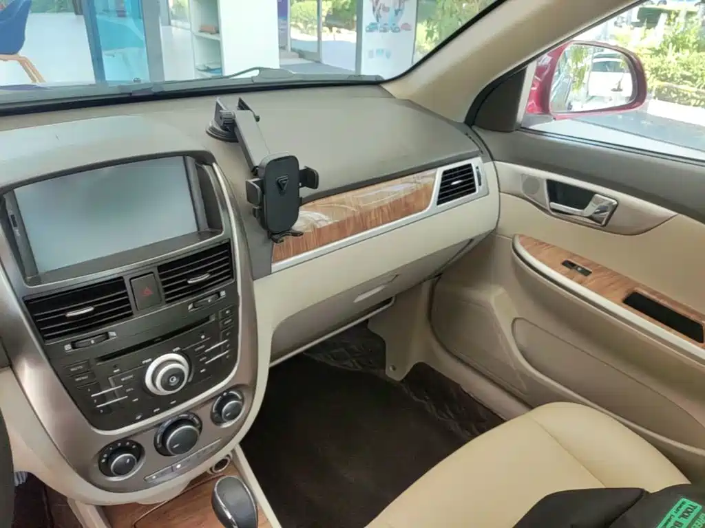 Buick Excelle — миниатюра 13
