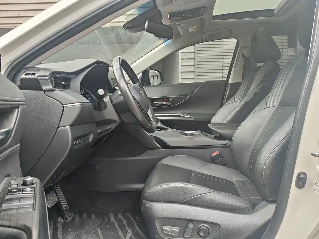 Toyota Harrier — миниатюра 8
