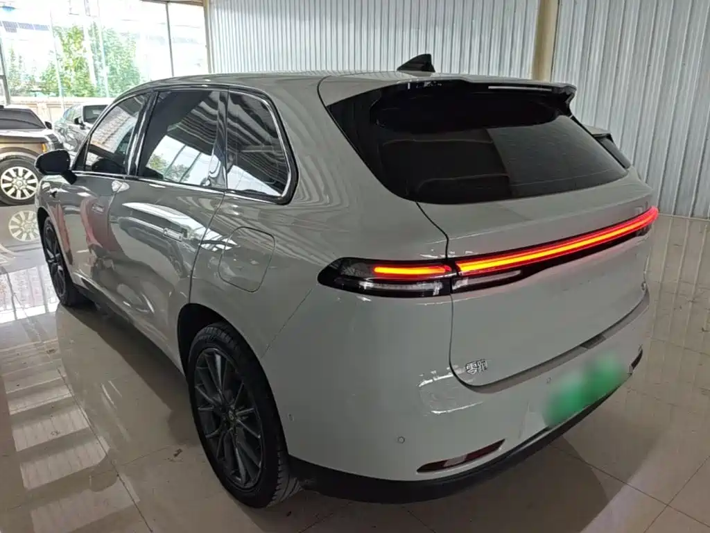 Leapmotor Leapmotor C10 — миниатюра 5