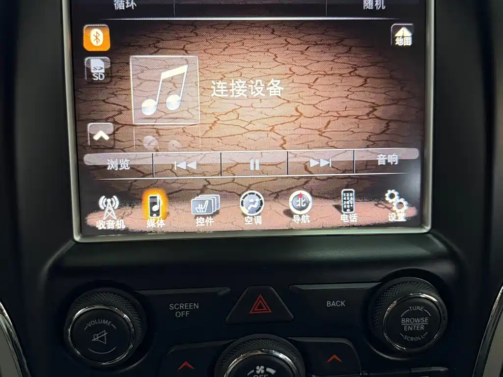 Jeep Grand Cherokee (Import) — миниатюра 7