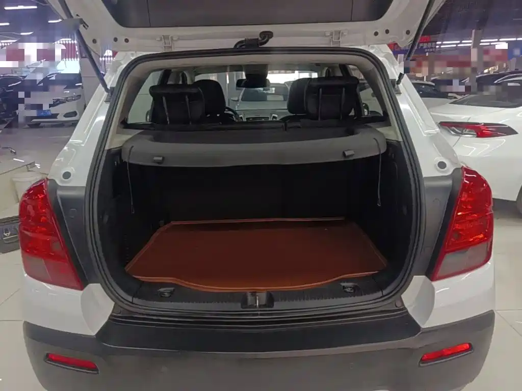 Chevrolet Trax — миниатюра 19