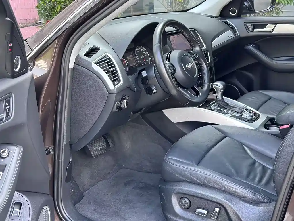 Audi Q5 (Import) — миниатюра 9