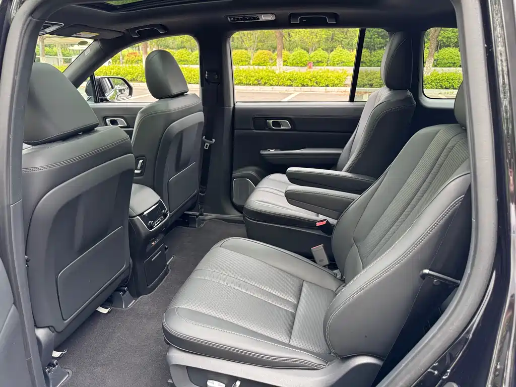Li Auto ONE 2020 6 мест