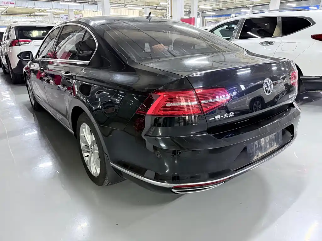 Volkswagen Magotan — миниатюра 17