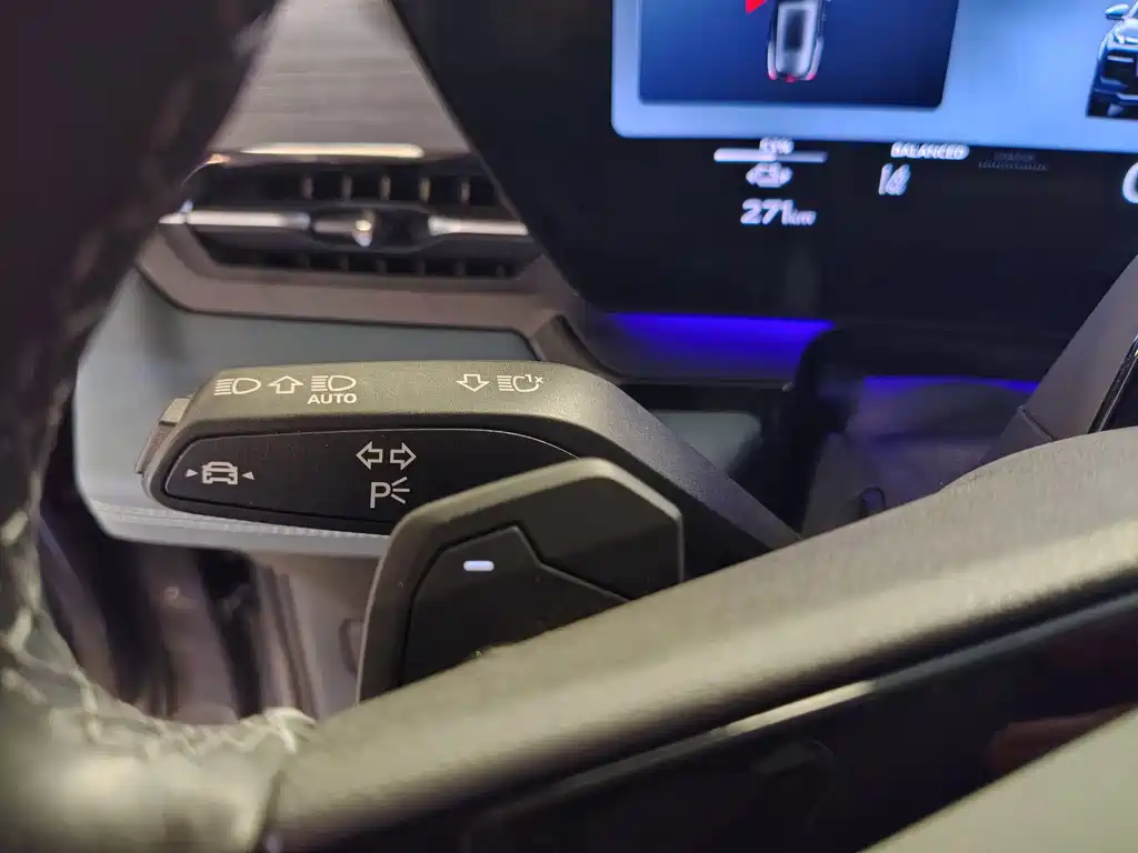 Audi Q6L e-tron — миниатюра 18