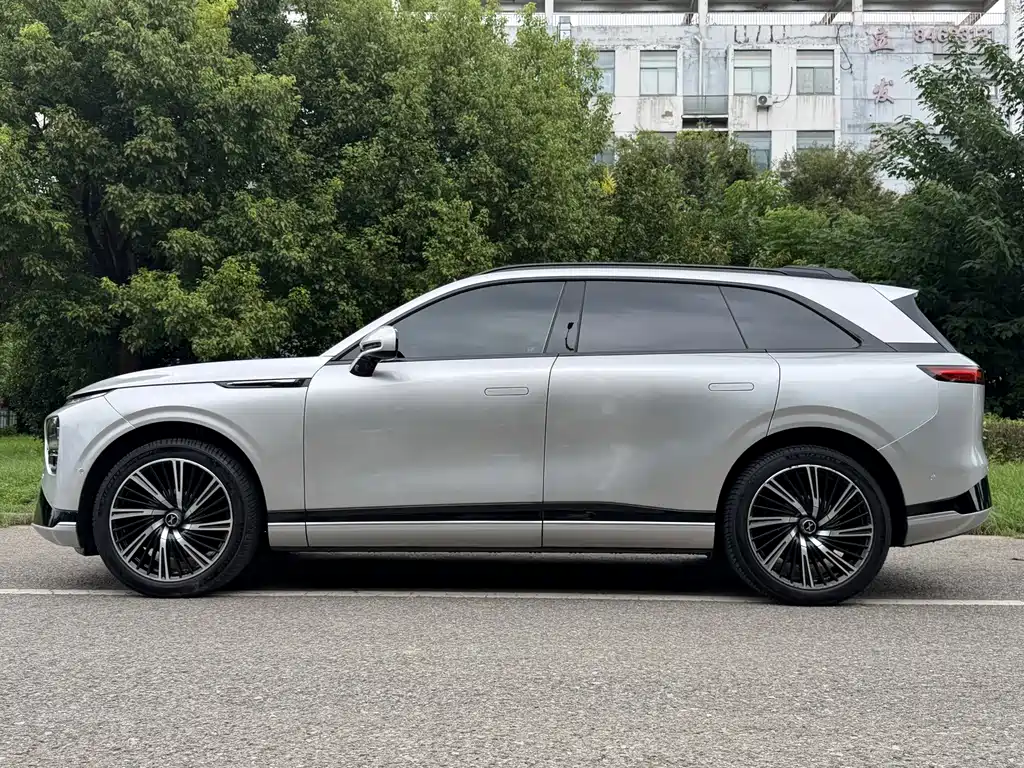 XPeng G9 — миниатюра 5