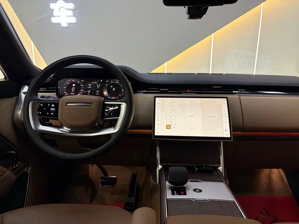 Land Rover Range Rover — миниатюра 21
