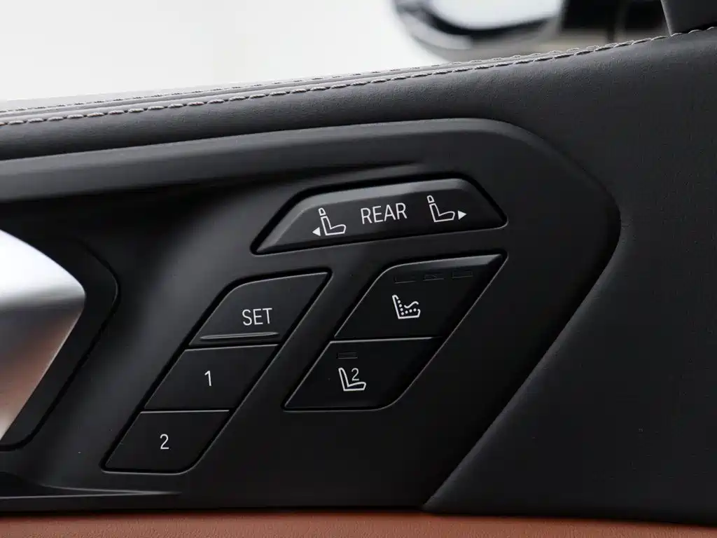 BMW X7 — миниатюра 29